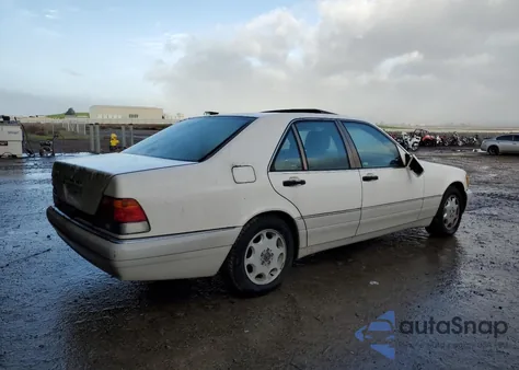1996 Mercedes-Benz S 320W z USA, uszkodzony, nr VIN WDBGA32EXTA286877